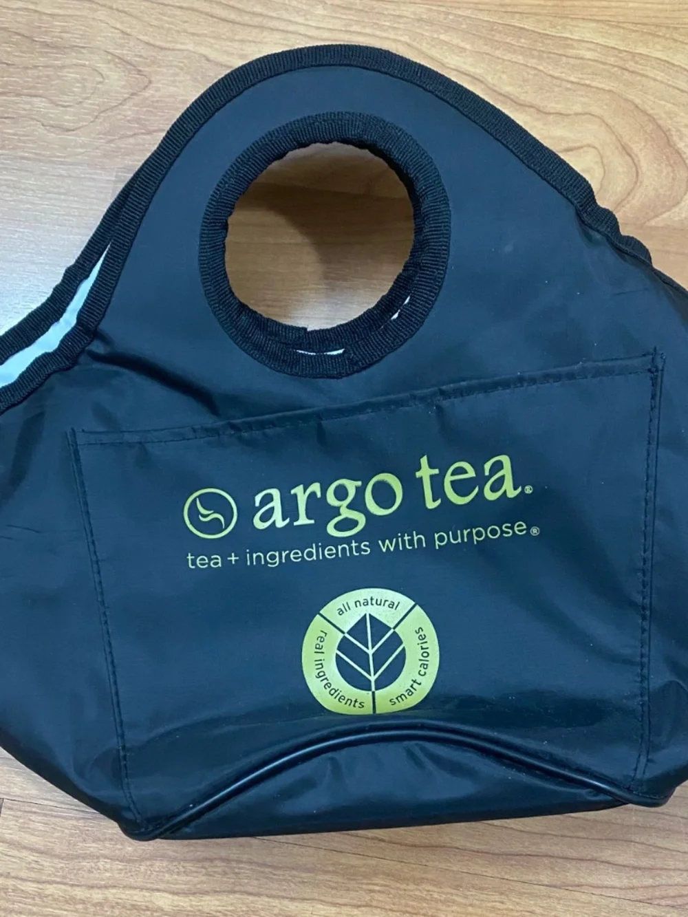 Argo Tea Cooler Bag with attached Bottle Opener (2)